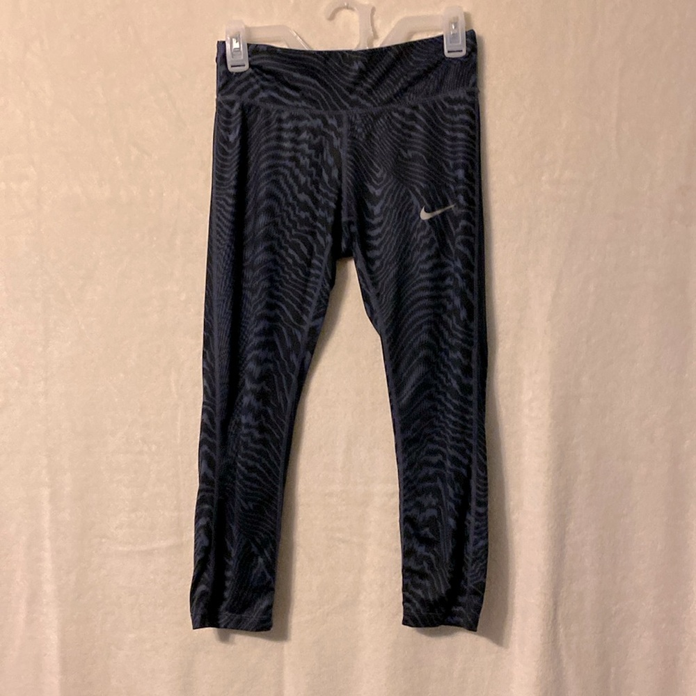 Nike capri leggings small black and blue